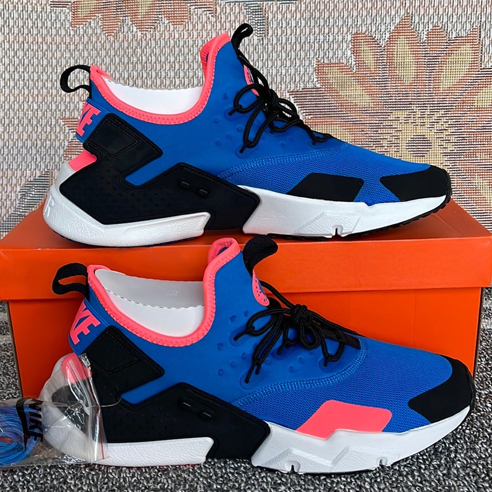 NIKE Men’s AIR HUARACHE DRIFT
BLUE NEBULA/BLACK
AH7334 403 Sneakers Athletic